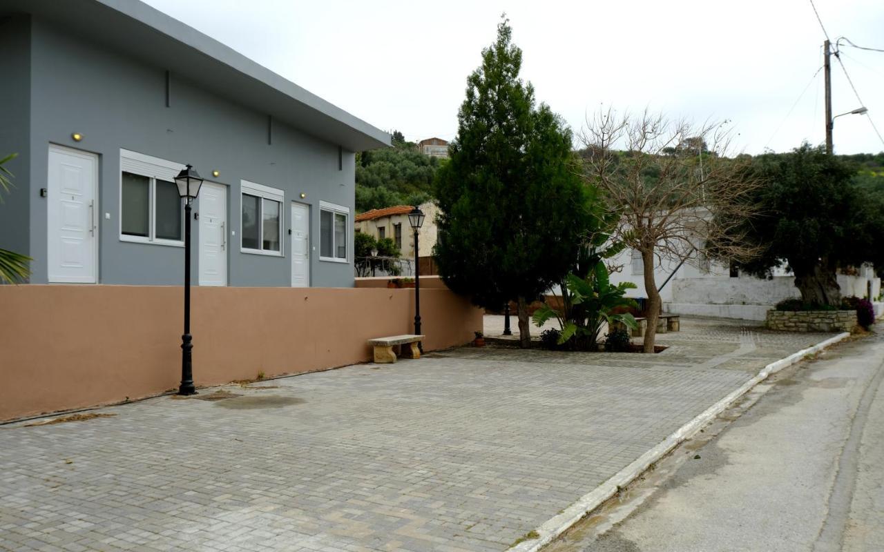 Erinaki Apartments Kíssamos Exteriör bild